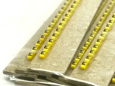 117 | Grafoplast  Wire Markers E Black on Yellow 50 Strips 9TFX95 - New