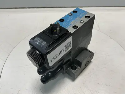 USED VICKERS DG4V-3-2AL-M-U-HL7-60-EN594