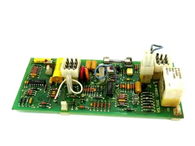 USED LINCOLN ELECTRIC L6084-4 CIRCUIT BOARD L60844