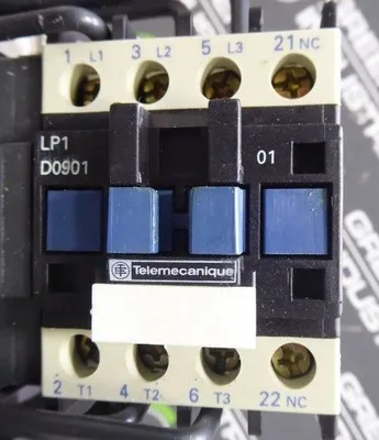 7.5 HP Telemecanique LP1 D0901 Reversing Contactor Assembly 1000V 8kV Used