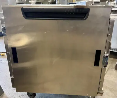 Used 2023 METRO HBCW8-DCPC-CT Hot Food Warming, Holding, & Transport Cabinets Ohio US | Palm Beach Restaurant Equipment, LLC #1421284