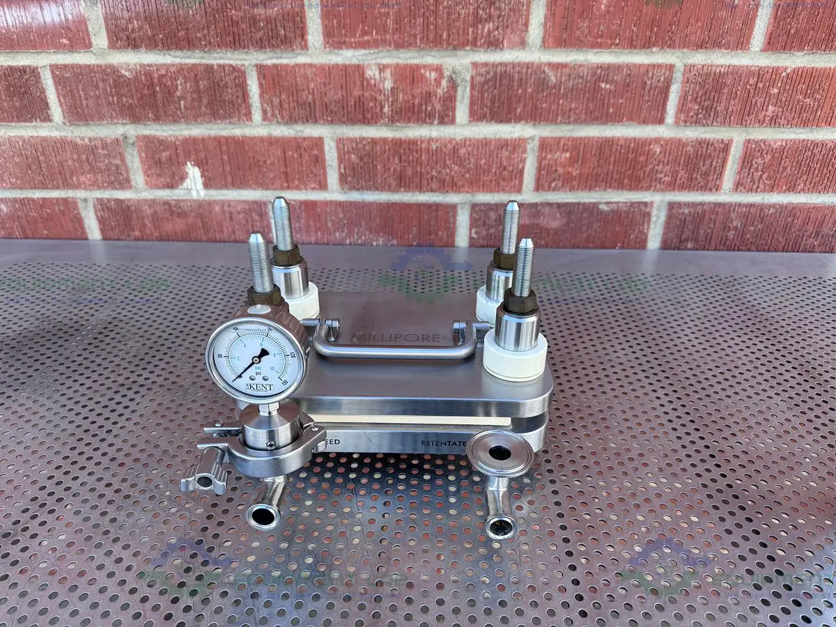 USED MILLIPORE PELLICON STAINLESS STEEL TFF CASSETTE HOLDER W/ GAUGE