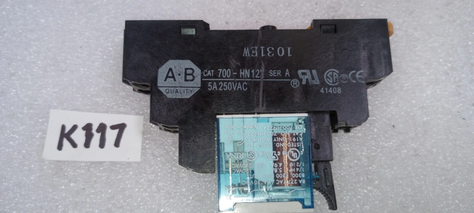 USED Allen Bradley ALLEN BFRADLEY + 700-HK32Z24 SER. B