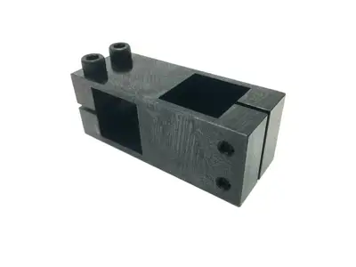 USED MISUMI SQUARE STRUT CLAMP 25MM DIAMETER