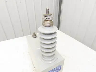 54L226UC50 Dielektrol Capacitor 7200v 1ph 95kV BIL 100-kVAR 60hz