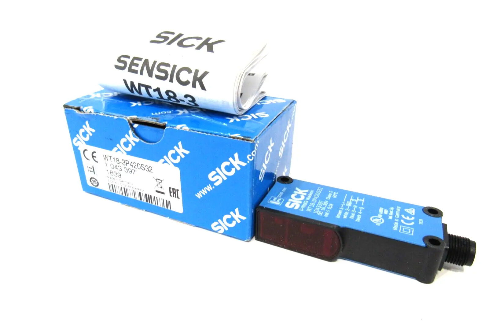 NEW SICK WT18-3P420S32 PROXIMITY SENSOR WT183P420S32