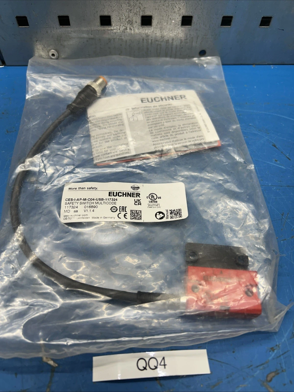 NEW EUCHNER CES-I-AP-M-C04-USB-117324