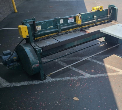 U14507C Wysong 816 shear with squaring table
