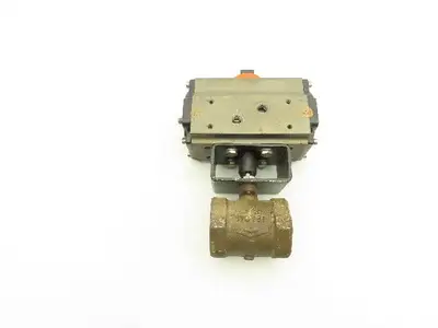 Milwaukee 1-1/2" Threaded Butterfly Valve w/Pneumatic Actuator RPA250