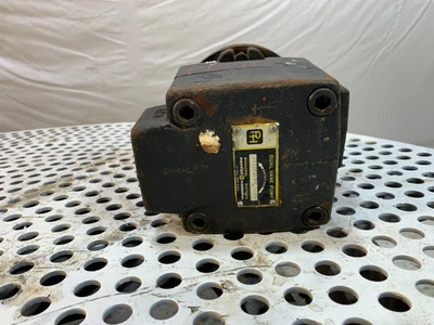 USED PARKER HANNIFIN 411HP2LRAB2HF