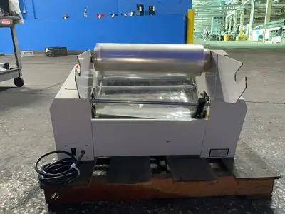 Used 2000 EMSEAL PTY LTD APPPLIKATOR Laminators Ohio US | HGR 24 #1463413