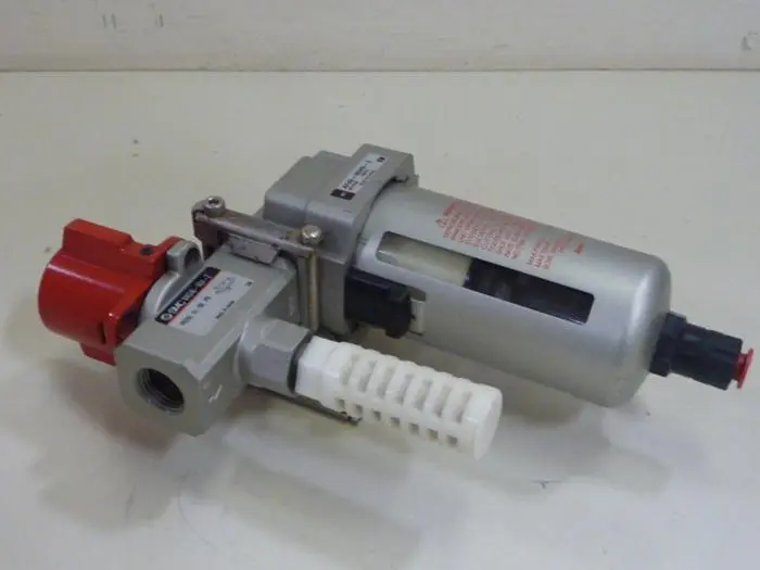Used SMC VHS40-N04-Z Valves/Fittings Michigan US | Ideal Machinery #711920