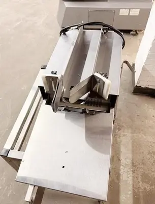OLIVER BLOEMHOF BAGGING MACHINE