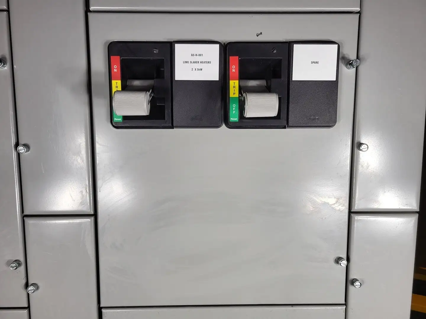 60/15 Amp MCC Circuit Breaker HFD3060/HFD3015 w/ Limiter LFD3070R