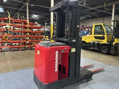 Used RAYMOND 520OPC30TT Order Pickers Illinois US | Somerset Equipment Sales #1546148
