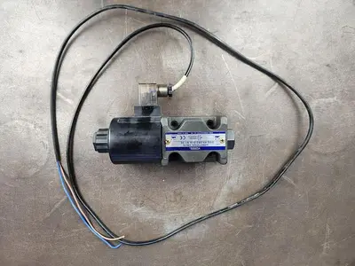 USED YUKEN DSG-03-2B2-D24-N1-50