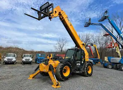 USED 2017 JCB 510-56