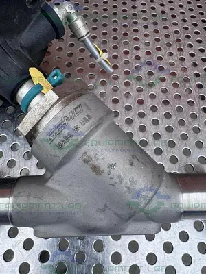 USED GEMU 554/25/D55 PNEUMATIC  ANGLE SEAT GLOBE VALVE W/ 1" SANITARY FITTING