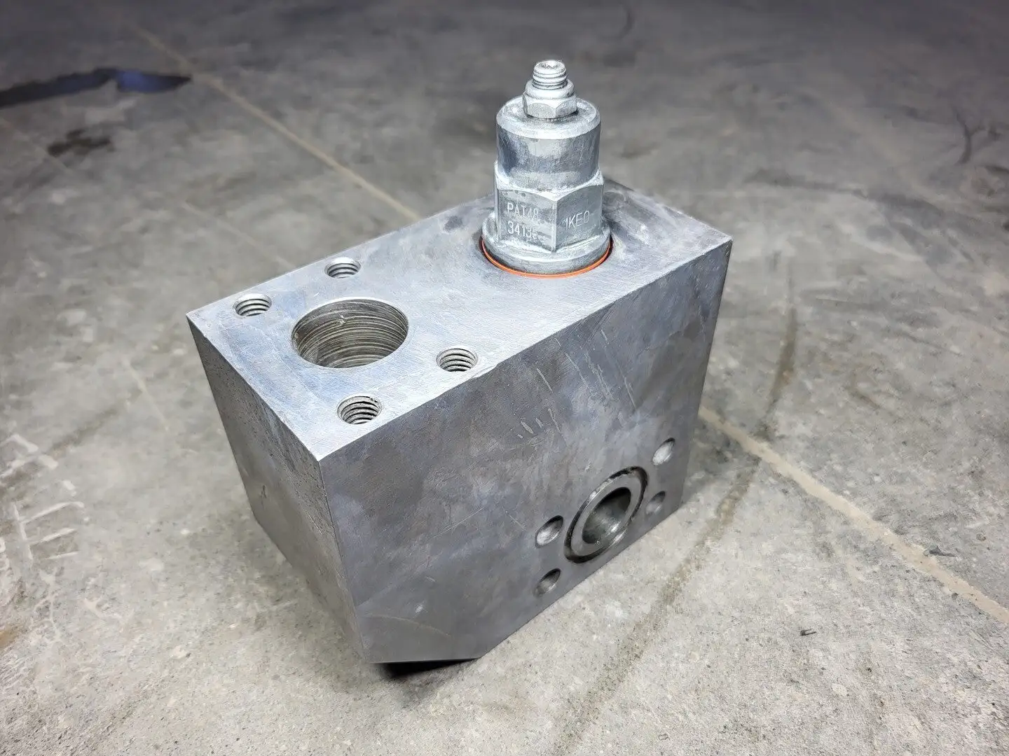 USED SUN HYDRAULICS CWGALHN