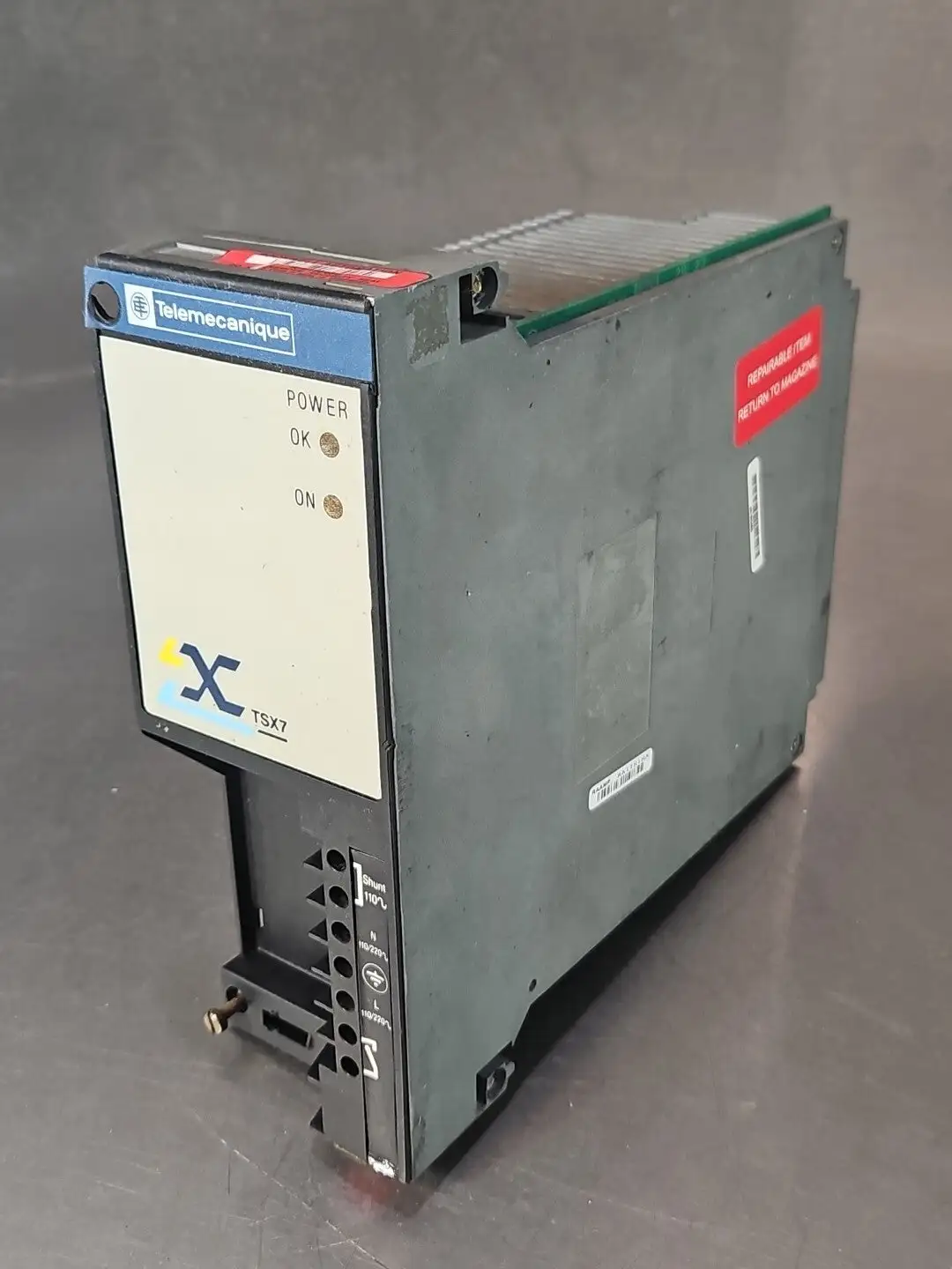 Telemecanique XTSX7 TSXSUP40 AL.40W 110-127/220-240VCA (BIN315)