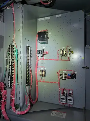5kV Motor Control Center (MCC) Unit w/ (4) Breakers & (2) Load-Break Switches