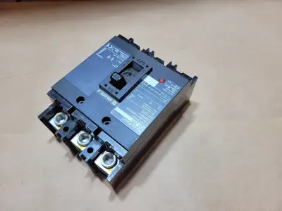 USED SQUARE D QDL32225