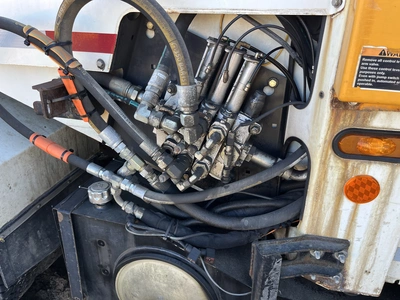 USED 2018 MACK LR613 REFUSE