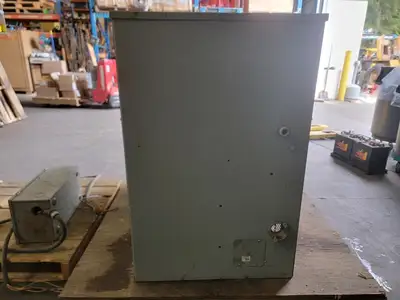 225 kVA Transformer 600Y pri. volts, 208Y/120 sec. volts