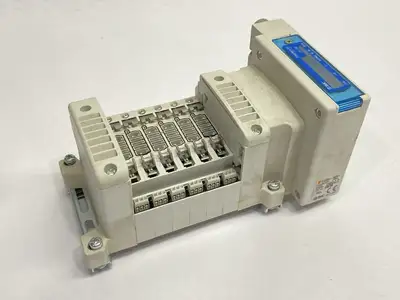 VV5Q11-06N7SEAN-D0S | SMC  Pneumatic Valve Manifold Base 6-Station EX260-SEN1 - Used
