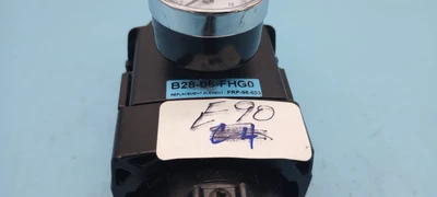 USED Wilkerson B28-06-FHGO + GAUGE