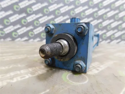 Rexroth C-MP1-PM-C 1-1/2 X 8 1500 Max. PSI 1-1/2" Bore 8" Stroke Used