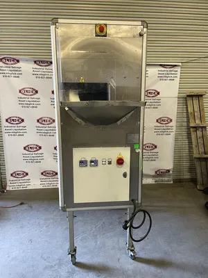 GREEN BOX Plastic Injection Molder Cooler / Rotary Cooling Tunnel 4.6kW 460V