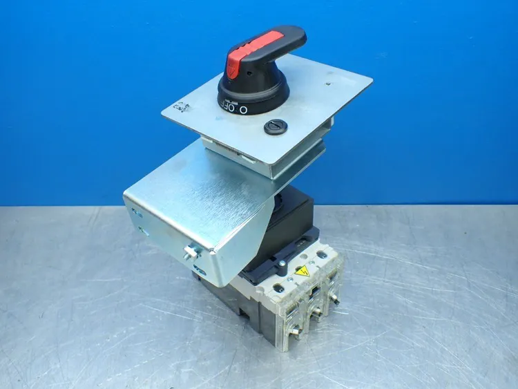 Used SIEMENS 3VL11102KE300AA0 Circuit Breakers Ohio US | HGR 24 #928150