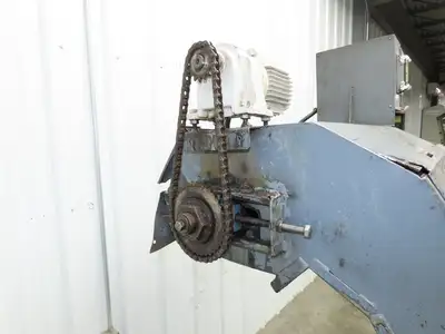 Enomoto 37"W x 8' 4" Chip Conveyor 26"Belt 220V *Needs New Drive Sprockets*