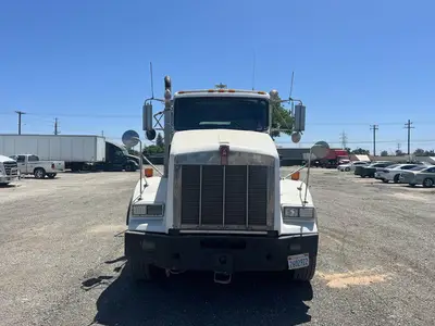 USED 2012 KENWORTH T800