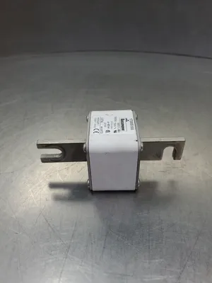 Bussmann 170M5166 Fuse, 690V 1000A. 4B-34