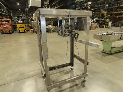 Shuttleworth Swinger Bottle Diverter Conveyor Lane Diverter