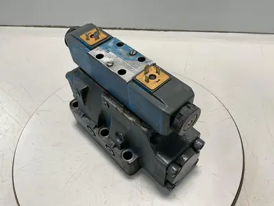 USED VICKERS DG4V-3-6C-M-U-HL7-60-B10