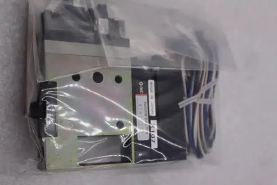 SMC NZM133HT-K5L0Z-E55CL VACUUM EJECTOR W/ VALVE AND SWITCH  #L-389-A