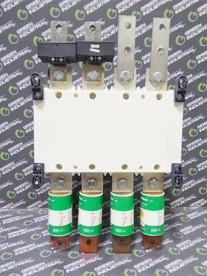 Socomec 27PV4032 SIRCO PV 325A Photovotaic Disconnect Switch Used