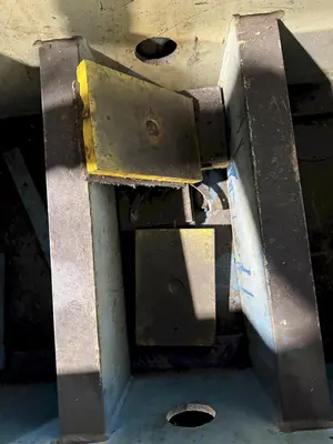 USED DAKE 18-255