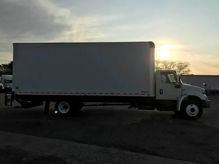 Used 2021 INTERNATIONAL MV607 Box trucks Florida US | Truck and Van Outlet #1509199