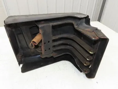 Hyster E60XM-33 Forklift Sideshift 3 Lever Controls And Model Label