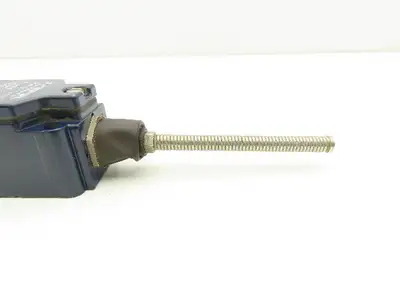 Schmersal MAF 330-11Y-M20 Limit Switch Spring Rod Lever 250V 15A NO NC
