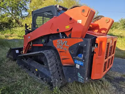 USED 2020 KUBOTA SVL95-2S