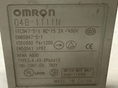 USED OMRON D4B-1111N