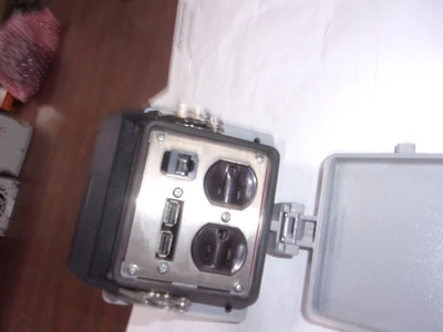 USED MENCOM 23521 RECEPTACLE  USB-RJ45