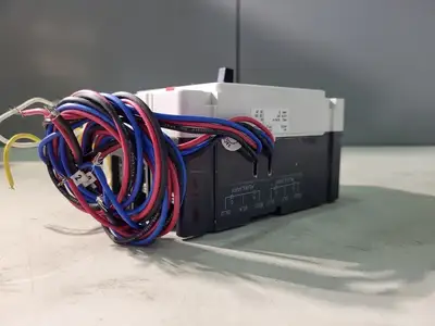 New | in-Stock EATON HMCP100R3S Switchgears British Columbia CA | Lenmark #240600