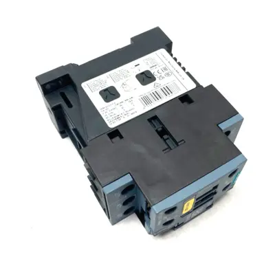 USED SIEMENS SIRIUS POWER CONTACTOR AC-3E/AC-3, 3-POLE 32A