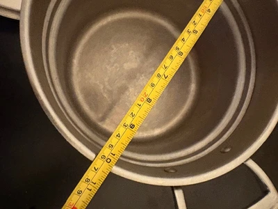 cooking pot